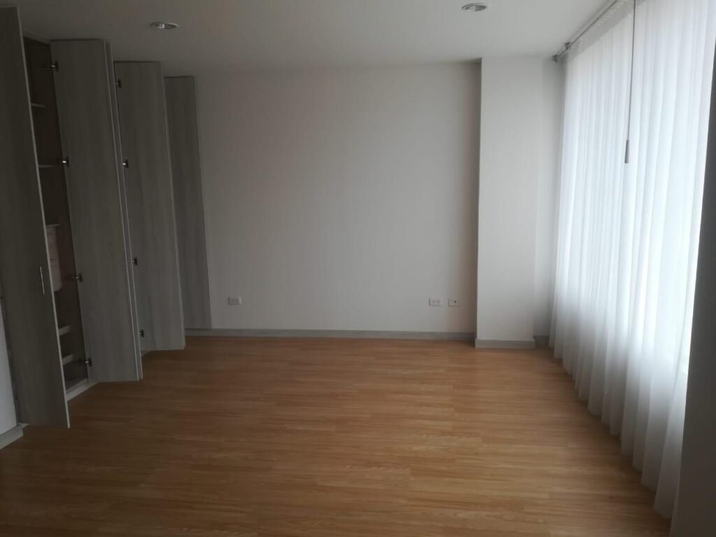 IP-0092 Apartamento la Riviera - Pasto (7)